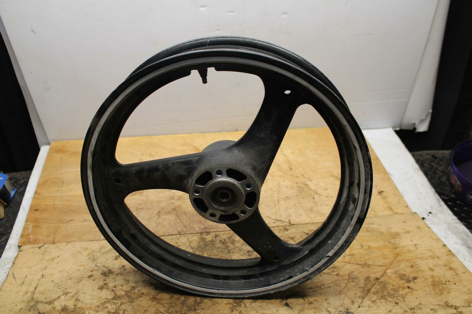 04-09 SUZUKI GS500F FRONT WHEEL RIM BB335
