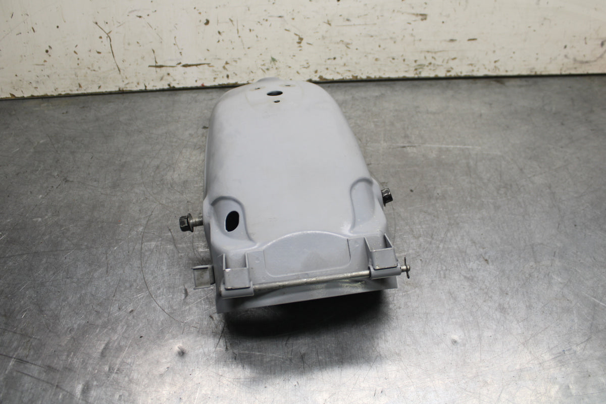 78-81 YAMAHA XS1100 REAR BACK FENDER MUD GUARD BB107