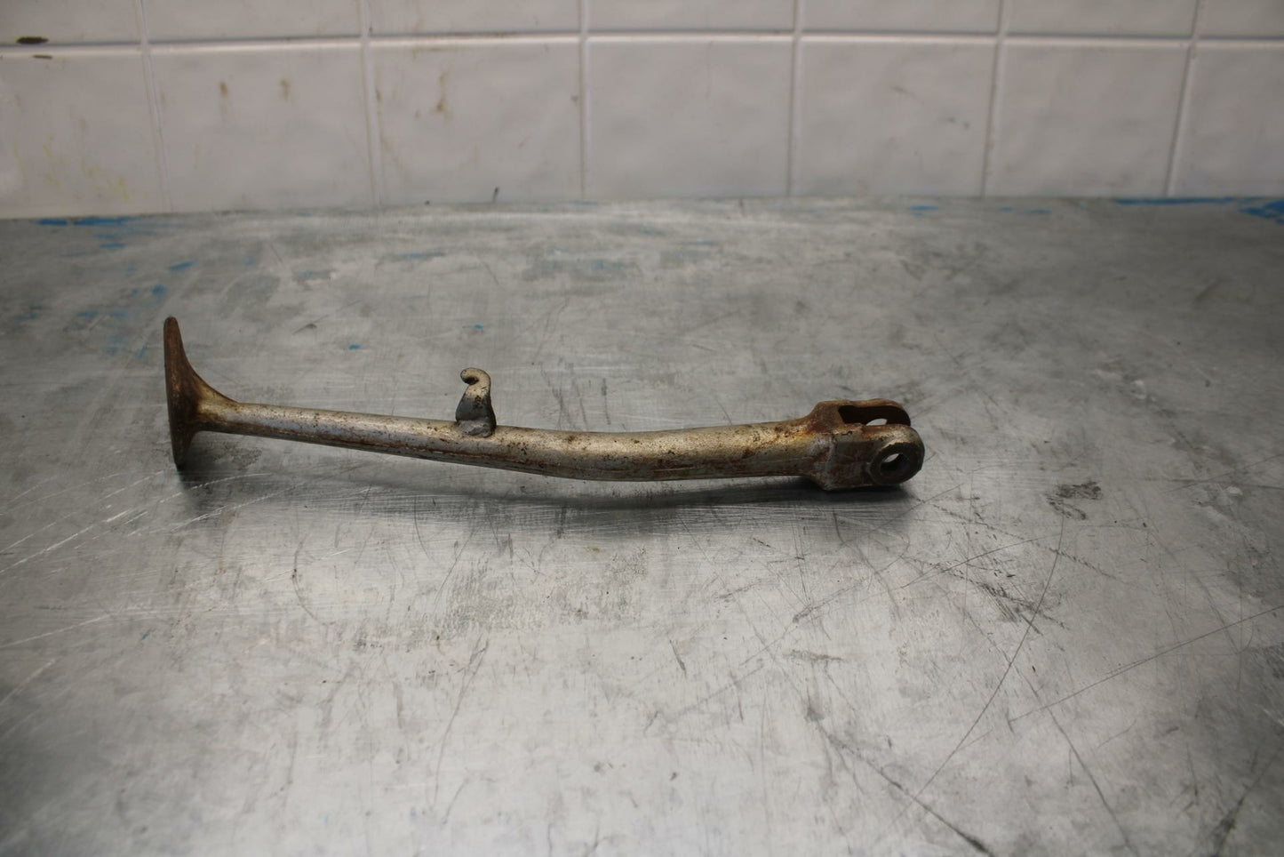 85 YAMAHA RZ500 KICKSTAND SIDE KICK STAND BB27 A