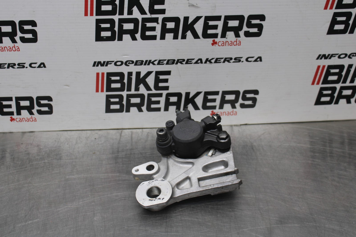 22-25 YAMAHA YZF R7 REAR BACK BRAKE CALIPER W MOUNT BRACKET BB850