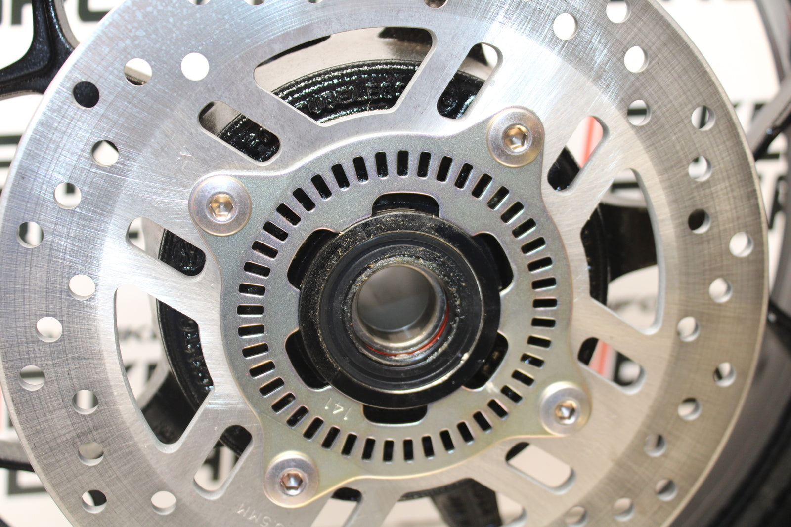 23-24 KAWASAKI NINJA ZX14R NEW!! REAR WHEEL BACK RIM & ROTOR BB141