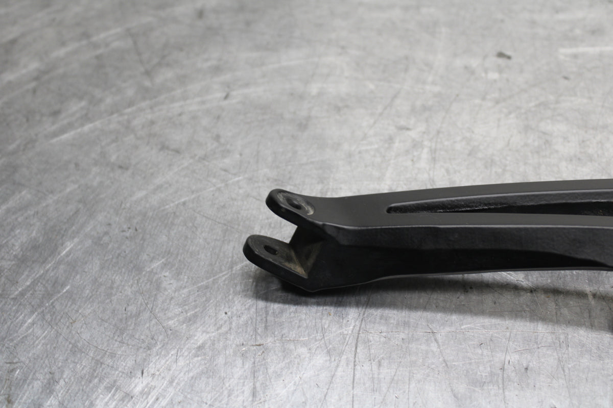 09-14 YAMAHA YZF R1 RIGHT REAR BACK PASSENGER PEG BB118