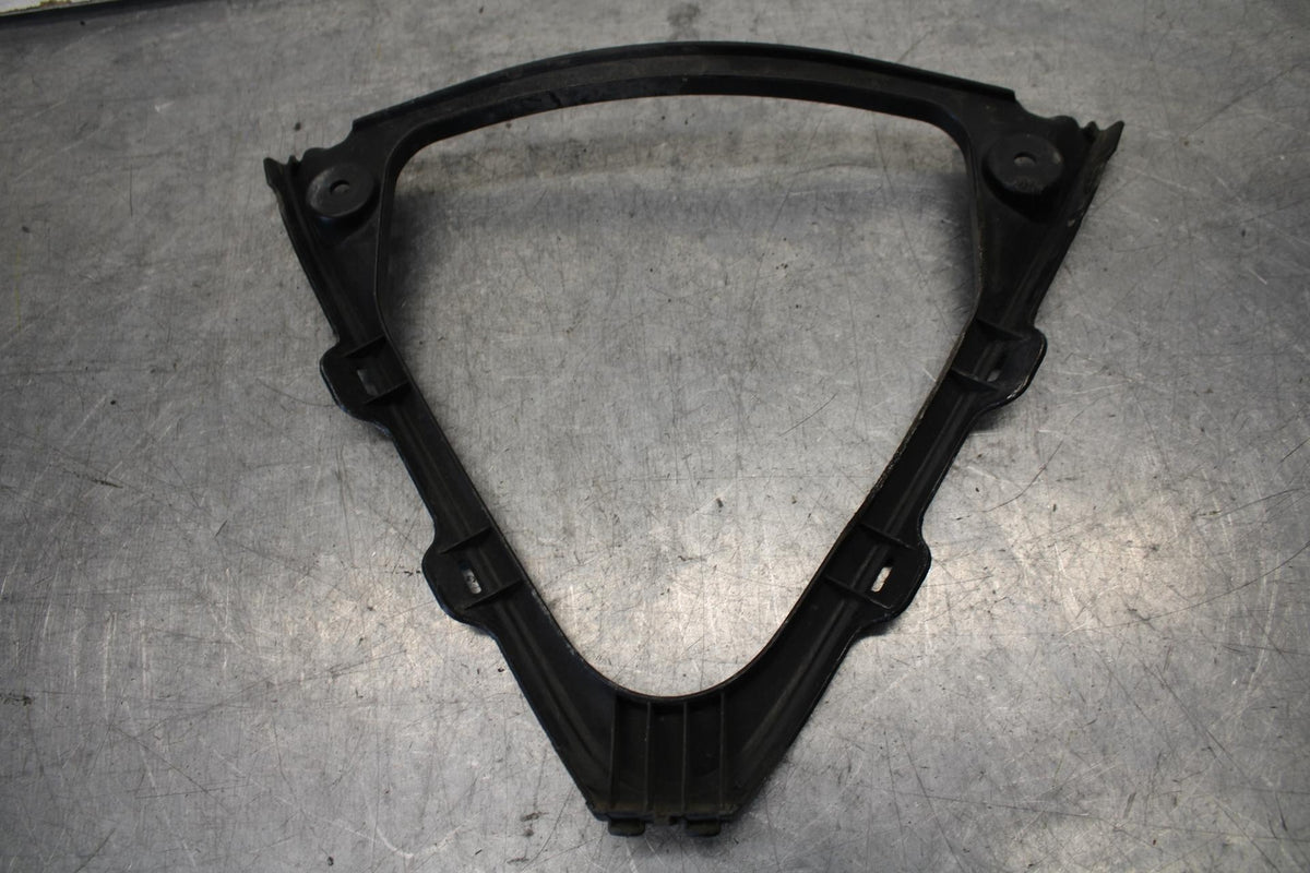 08-10 SUZUKI GSXR 600  FRONT LOWER INNER EXHAUST V FAIRING COWL GUARD BB101