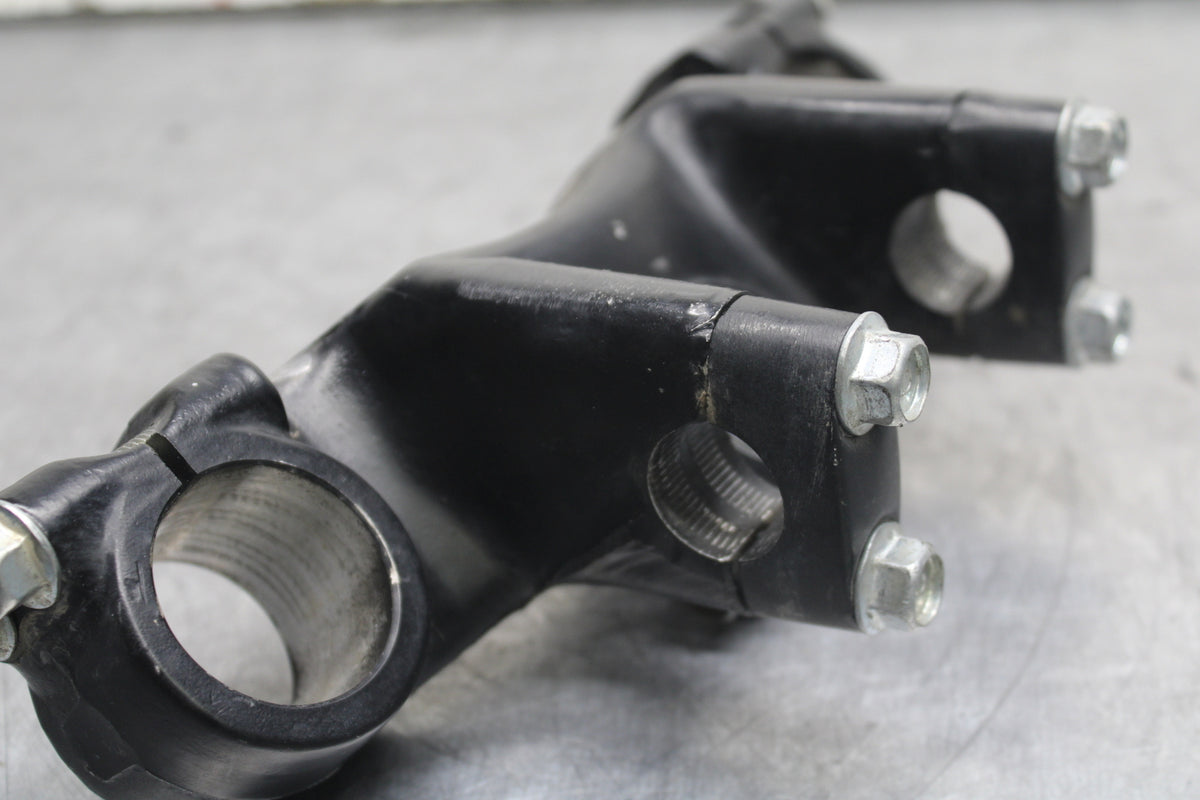82-83 YAMAHA IT175 FORKS UPPER TRIPLE TREE CLAMP BB108