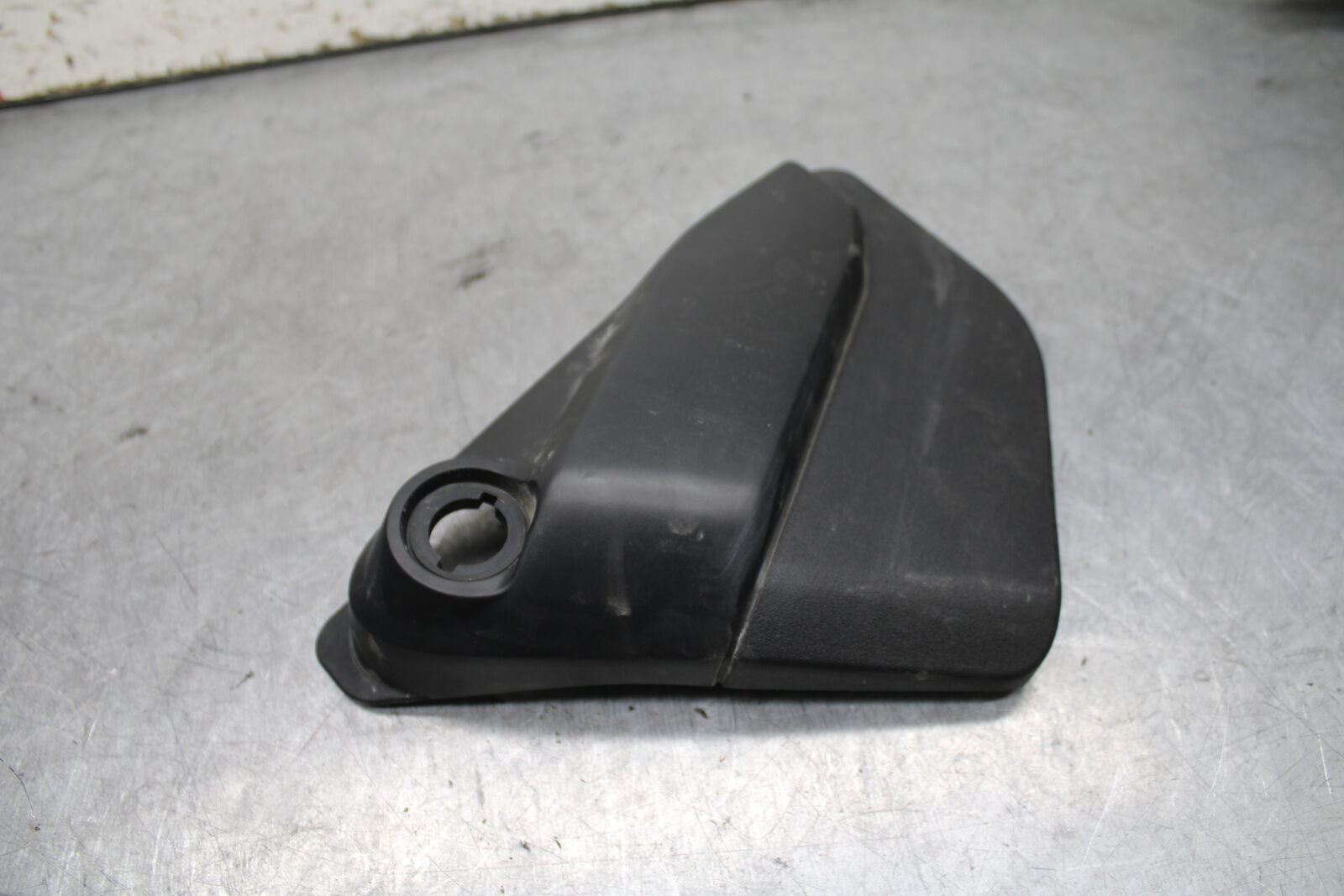 17-24 YAMAHA BOLT XVS950 LEFT SIDE COVER PANEL COWL FAIRING BB729