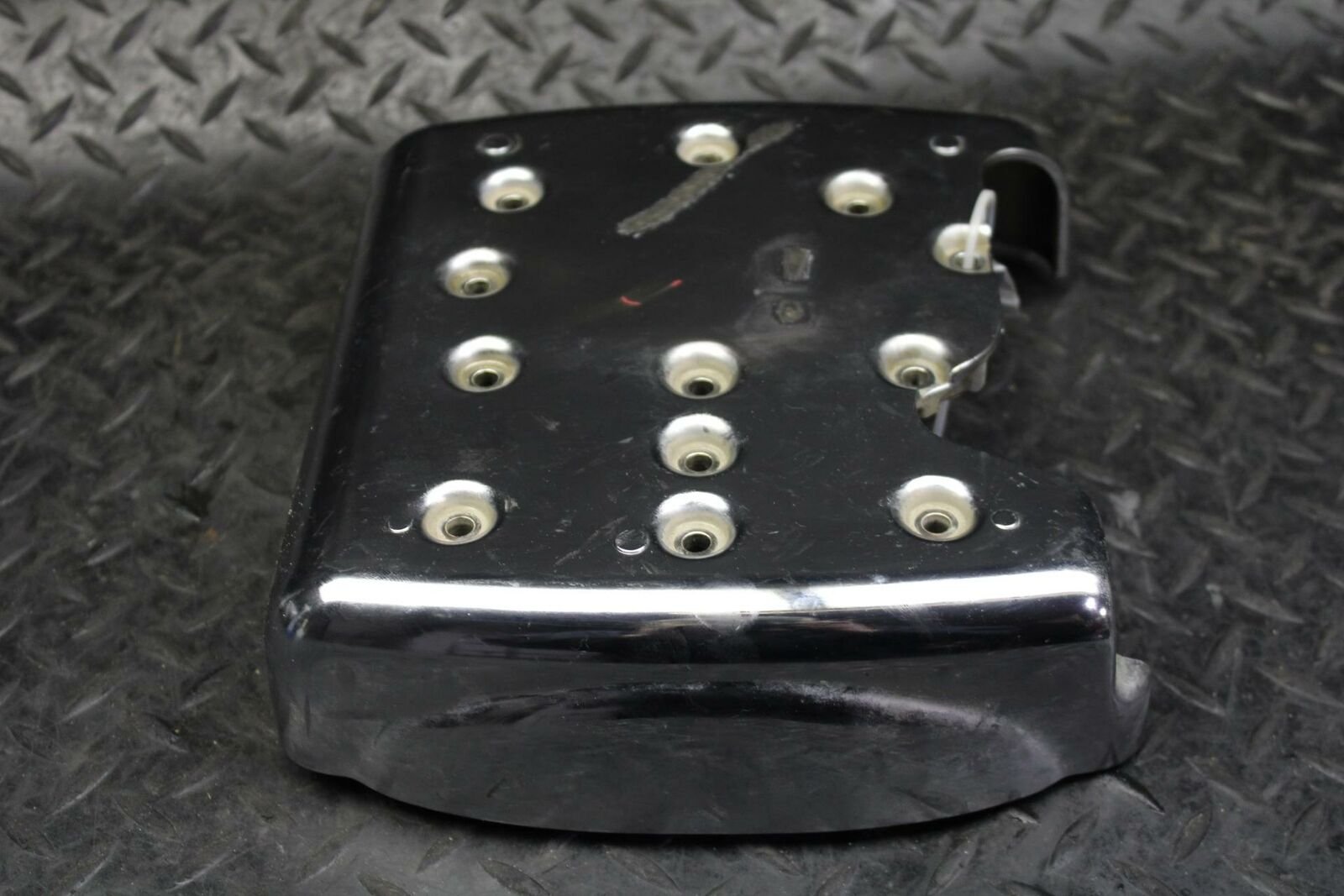 03-08 KAWASAKI VULCAN 1600 ENGINE TOP END CYLINDER HEAD COVER FRONT  BB193