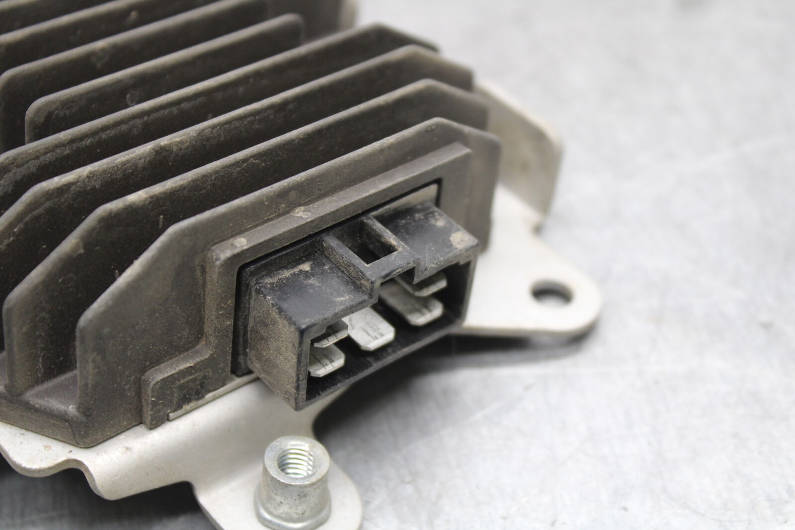 07-09 YAMAHA FZ6 RECTIFIER VOLTAGE REGULATOR BB713