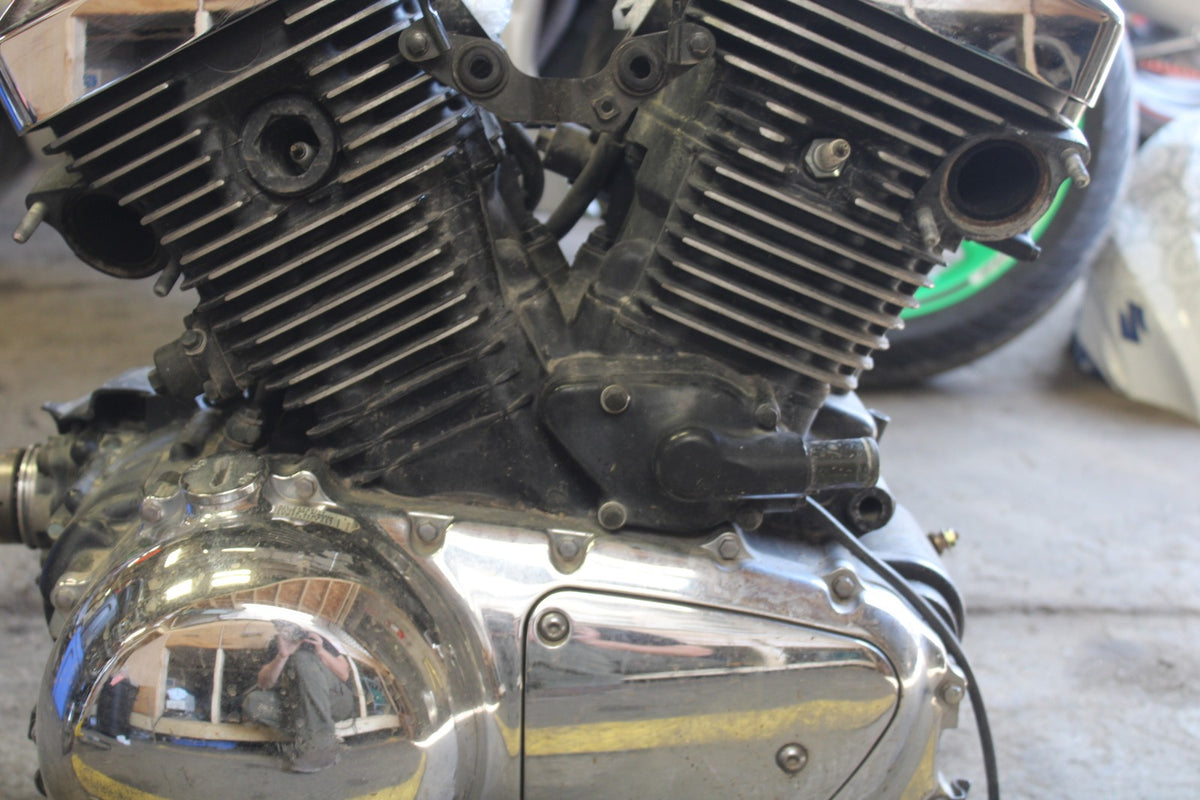 04 KAWASAKI VULCAN 1500 ENGINE MOTOR BB762