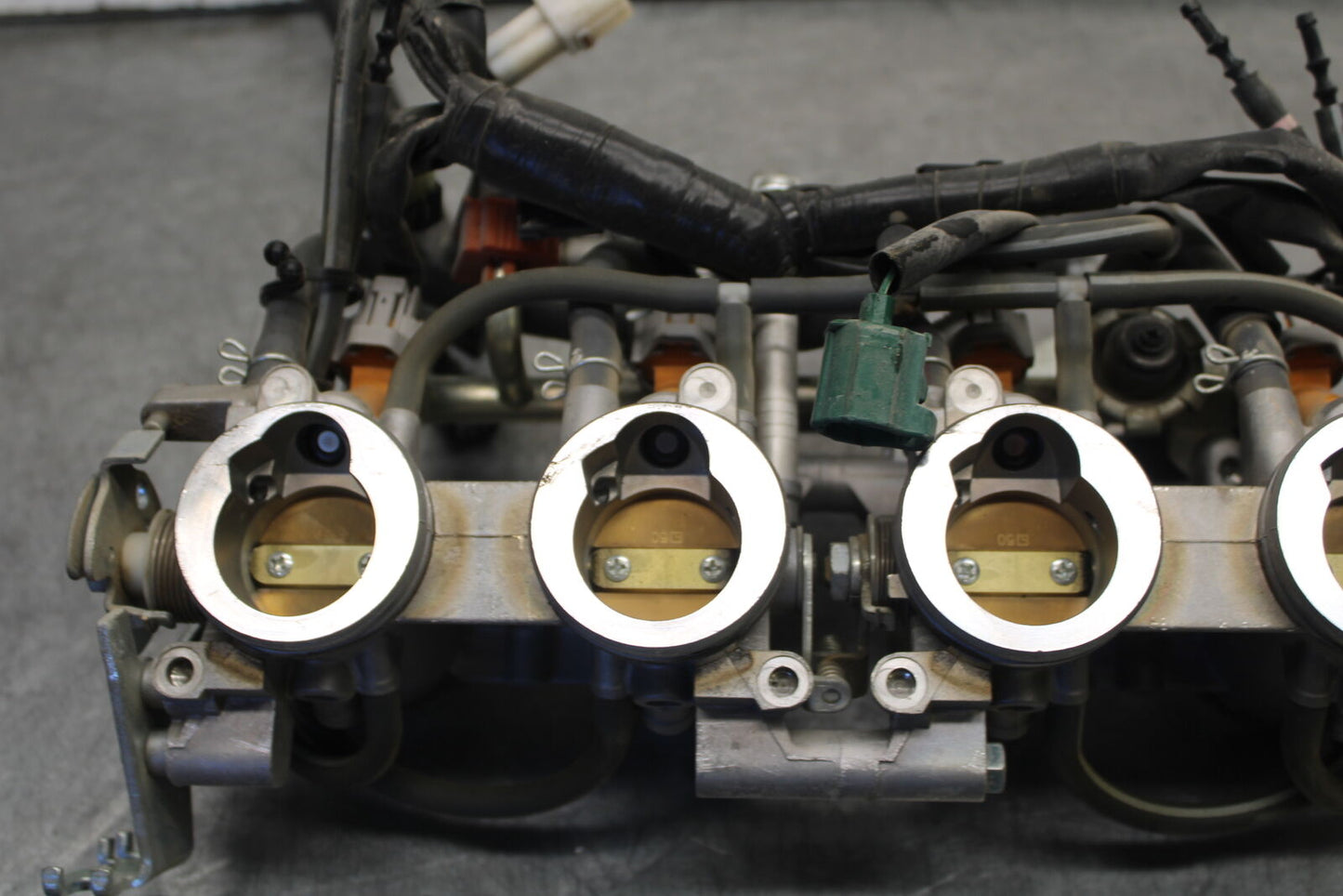 09-15 YAMAHA FZ6R MAIN FUEL INJECTORS / THROTTLE BODIES 20S-13750-00-00 BB686