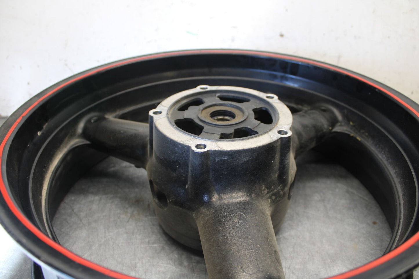 07-12 SUZUKI BANDIT 650F REAR WHEEL BACK RIM BB384
