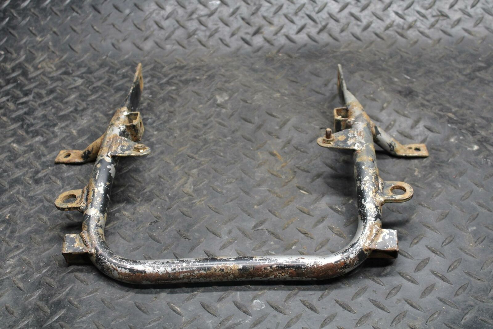 02-06 YAMAHA BANSHEE 350 REAR BACK GRAB BAR HANDLE BB214