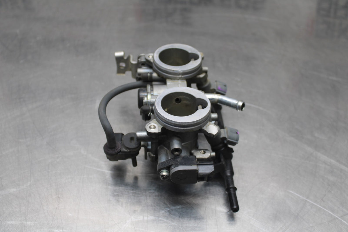 18-23 KAWASAKI NINJA 400 EX400 ABS MAIN FUEL INJECTORS / THROTTLE BODIES BB795