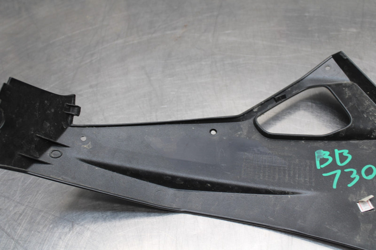 24 KAWASAKI NINJA 500 ABS RIGHT LOWER BOTTOM BELLY SIDE FAIRING COWL  BB730