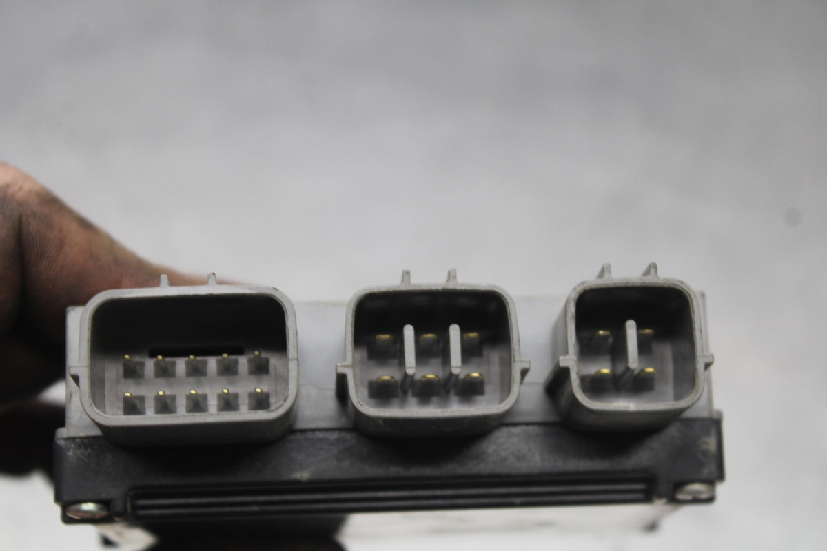 24-25 KAWASAKI NINJA ZX6R RELAY ASSEMBLY FUSE BOX BB785