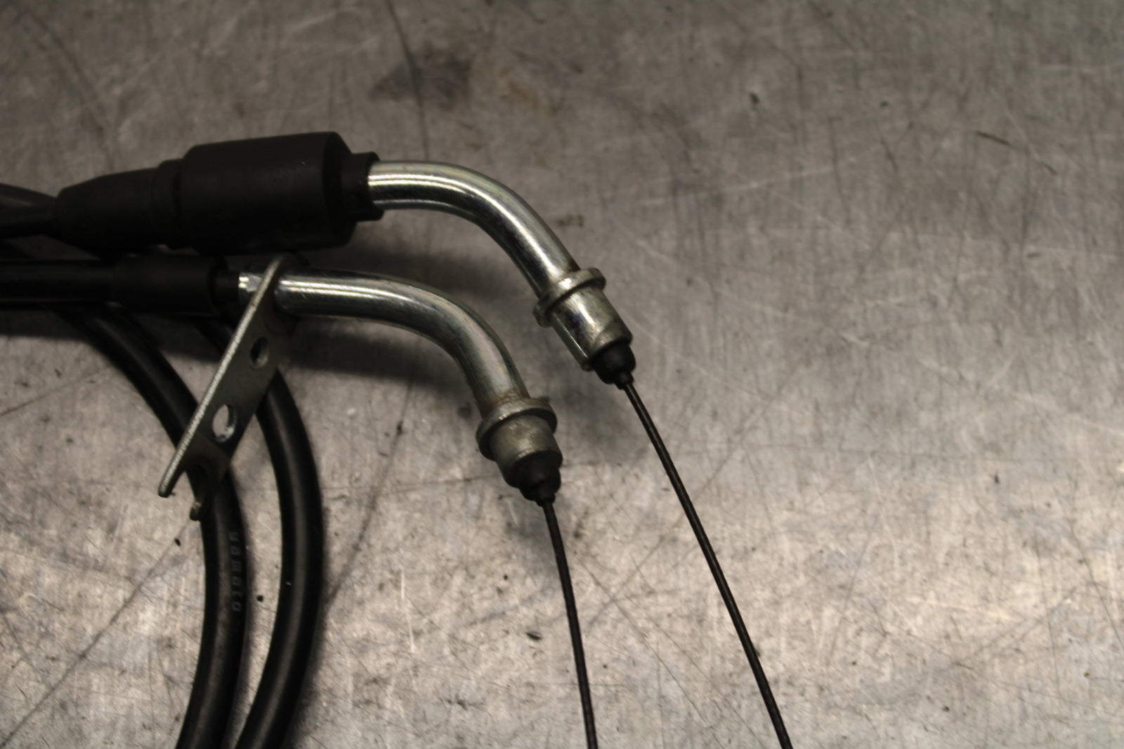 08-10 SUZUKI GSXR750 THROTTLE CABLES LINES BB119