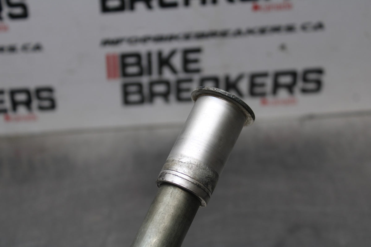 01-03 SUZUKI GSXR600 FRONT WHEEL RIM AXLE PIVOT BOLT BB841