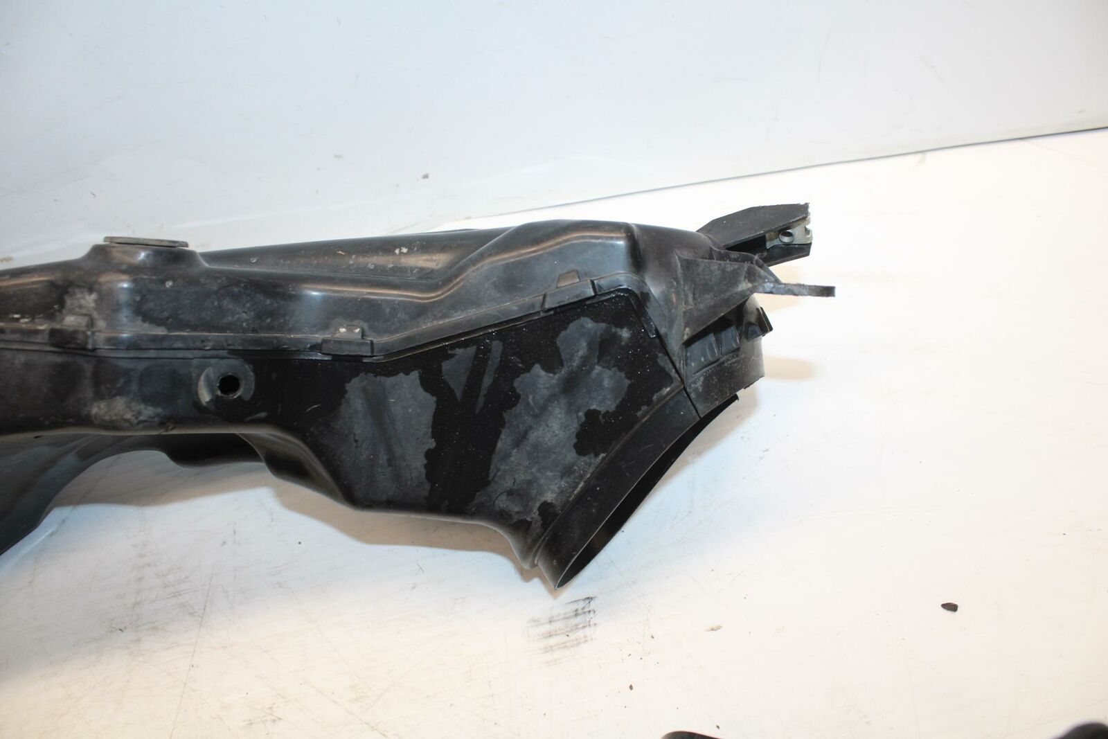 09-11 SUZUKI GSXR1000 RIGHT LEFT AIR INTAKE DUCTS BB284