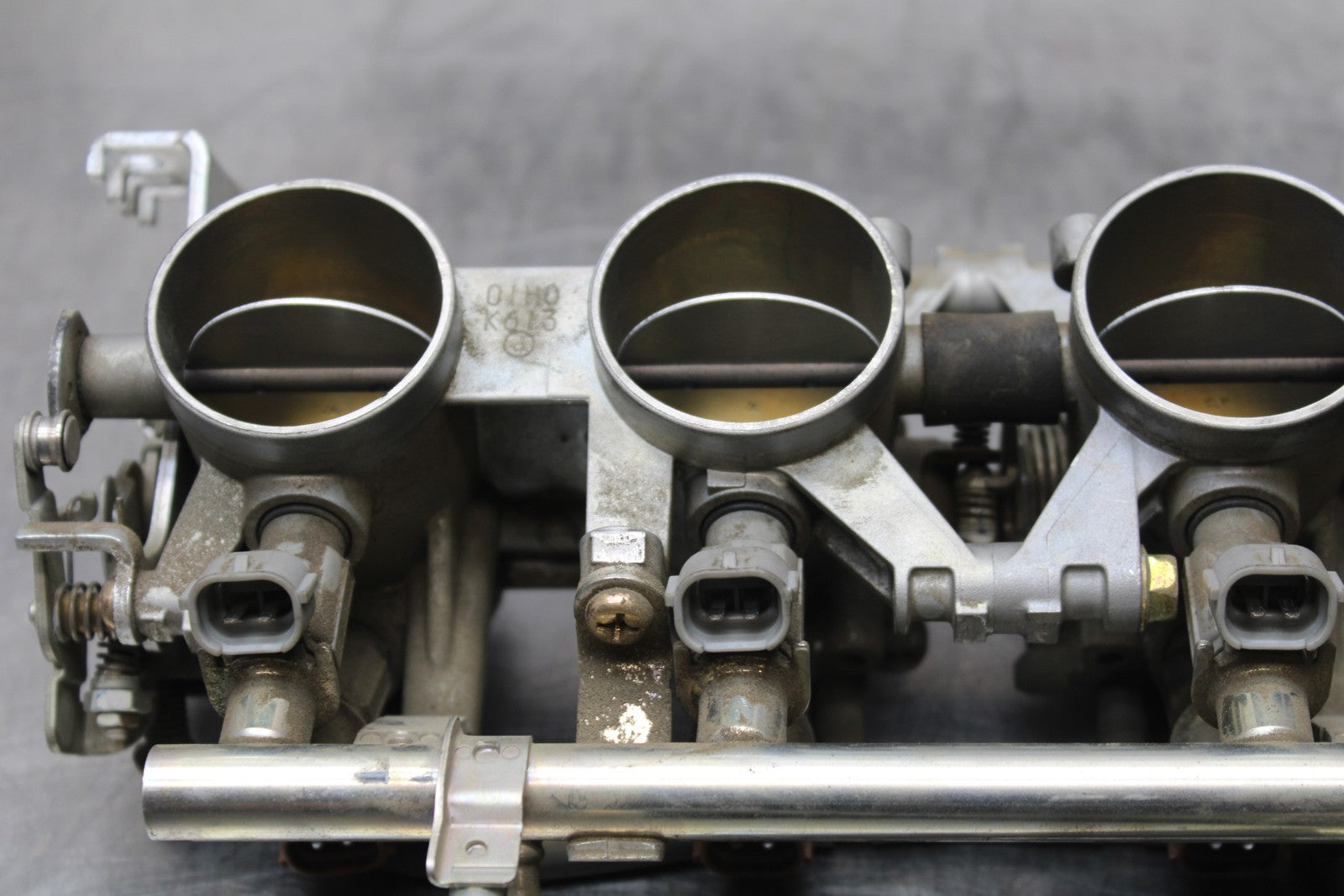 06-07 SUZUKI GSXR 600 MAIN FUEL INJECTORS / THROTTLE BODIES BB178