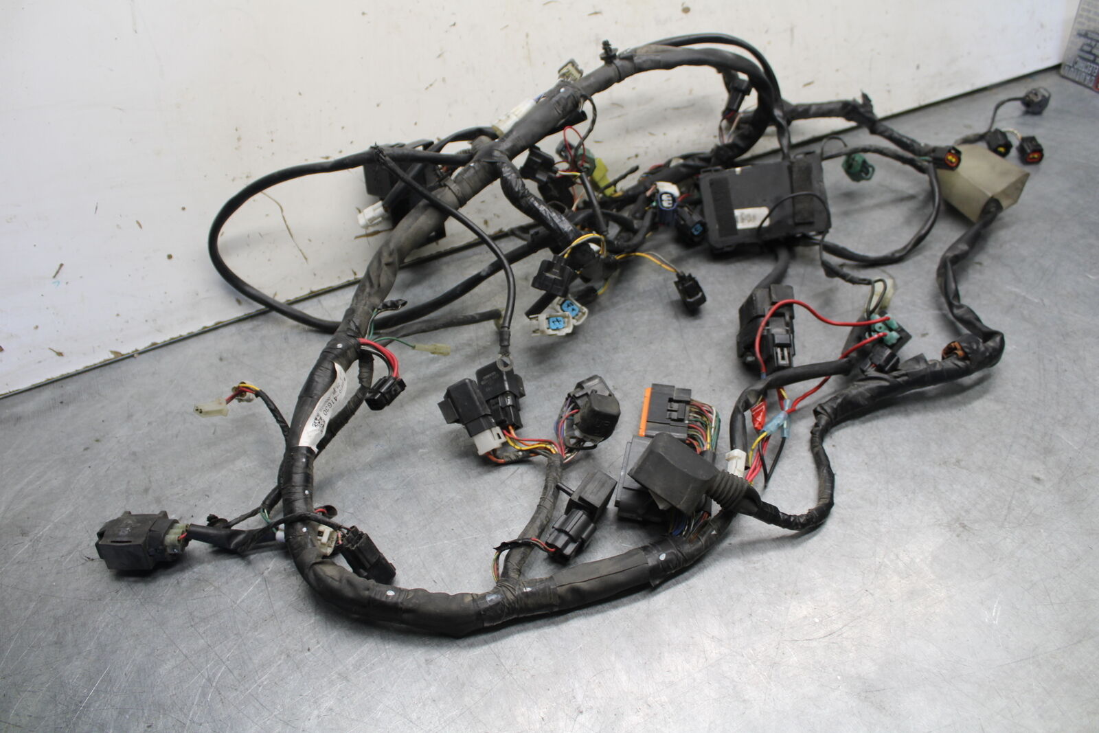 05-06 SUZUKI GSXR1000 MAIN ENGINE WIRING HARNESS WIRE LOOM 36610-41G30 BB677