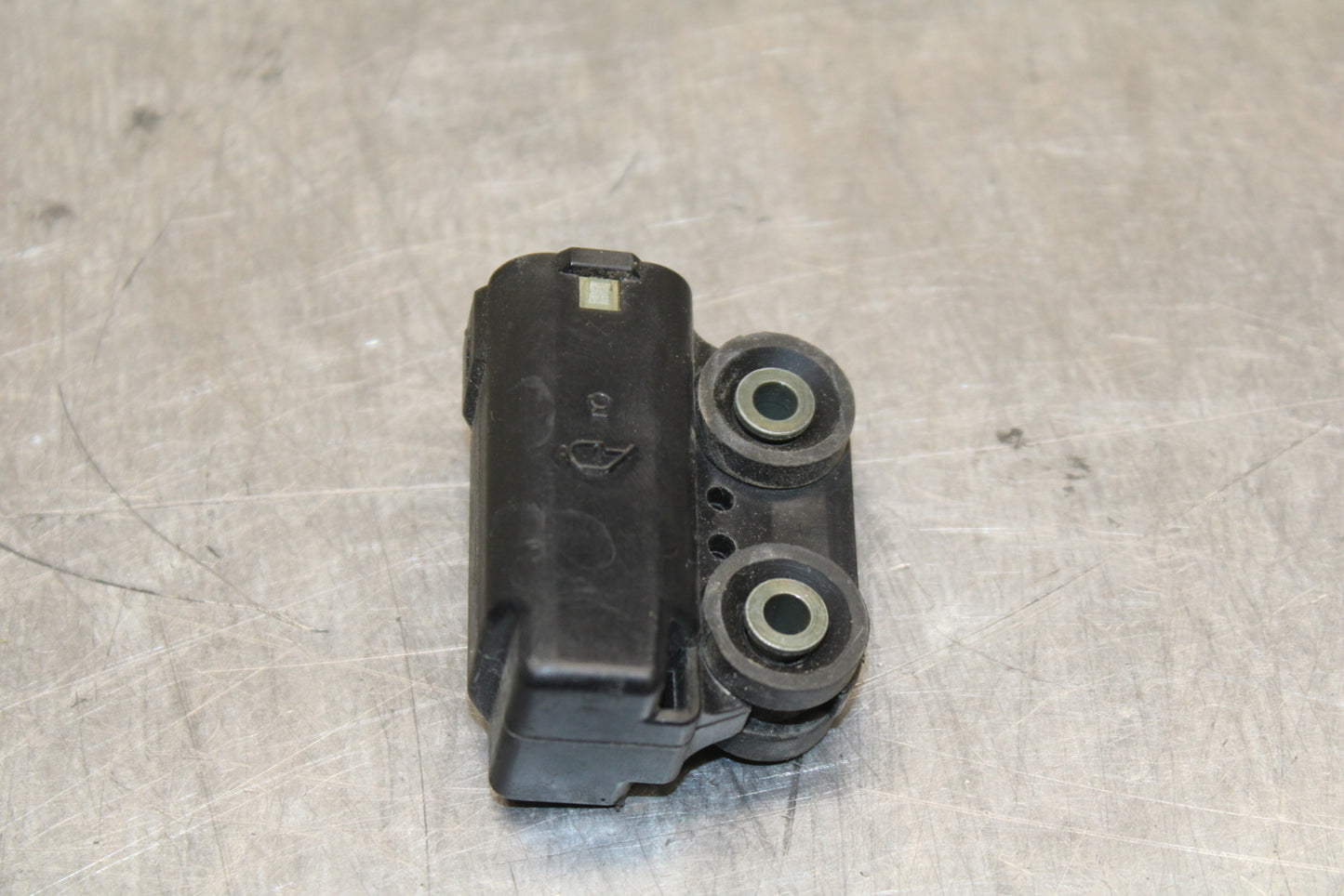 03-05 YAMAHA YZF R6  TIP OVER BANK ANGLE CRASH SENSOR SWITCH  BB132