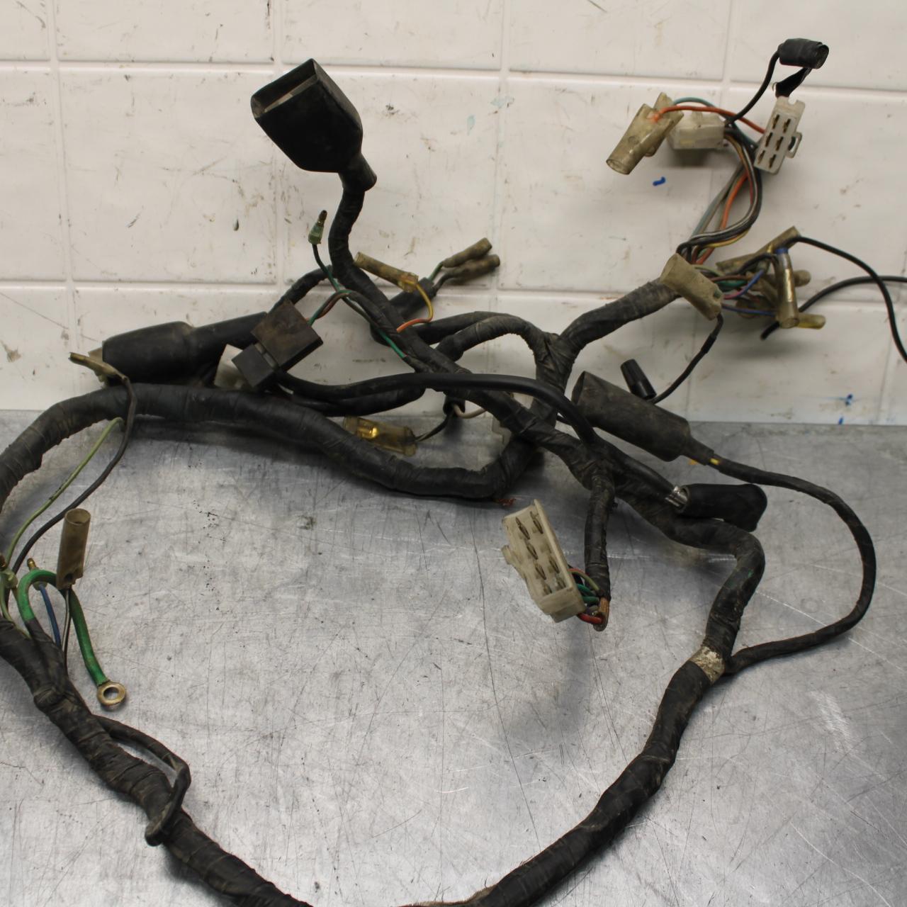 1977 Honda CB550K --- MAIN ENGINE WIRING HARNESS MOTOR WIRE 32100-404-670 BB592