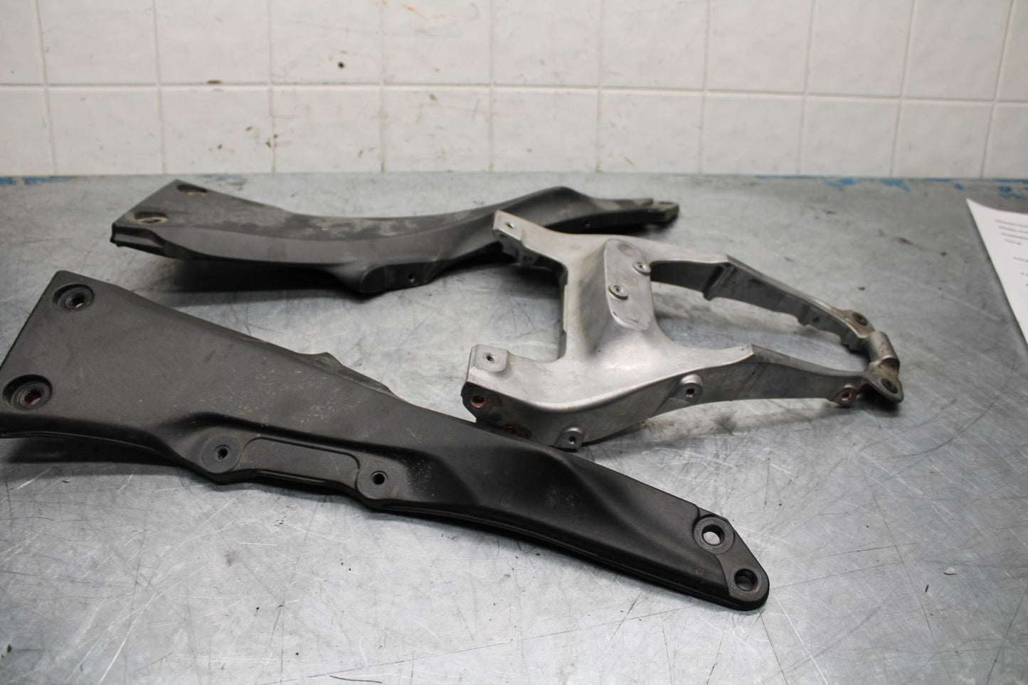 11-15 KAWASAKI ZX1000R REAR SUBFRAME BACK SUB FRAME BB445