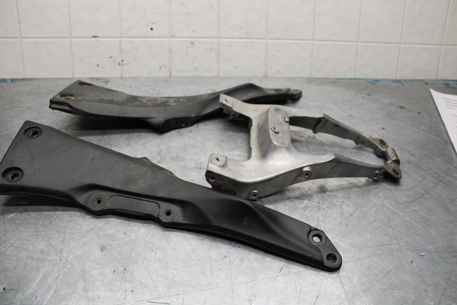 11-15 KAWASAKI ZX1000R REAR SUBFRAME BACK SUB FRAME BB445