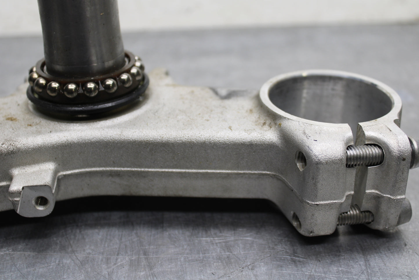 13-18 KAWASAKI NINJA ZX6R FRONT FORKS CLAMP LOWER TRIPLE TREE STEM BB130