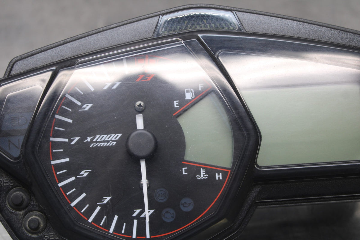 17-18 YAMAHA YZF R3 SPEEDO GAUGES DISPLAY CLUSTER SPEEDOMETER TACHOMETER BB813