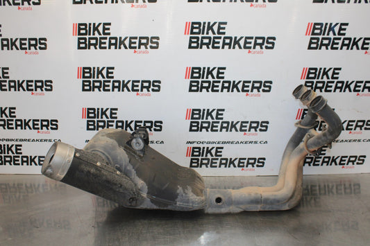 16 YAMAHA XSR900 FULL EXHAUST SYSTEM HEADERS PIPE MUFFLER BB786