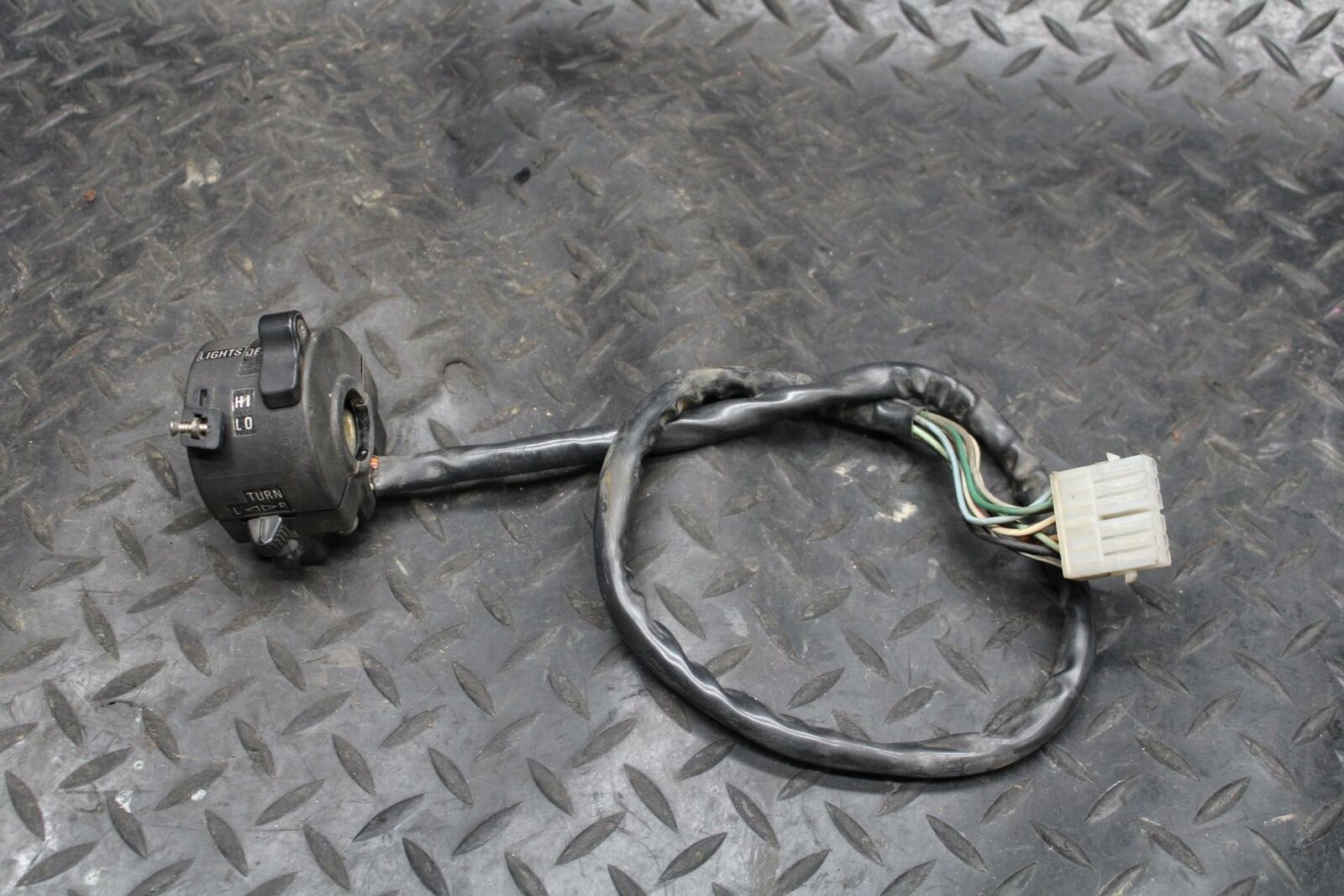 78 SUZUKI GS550E LEFT CLIP ON HANDLE HORN SIGNALS SWITCH SWITCHES BB212
