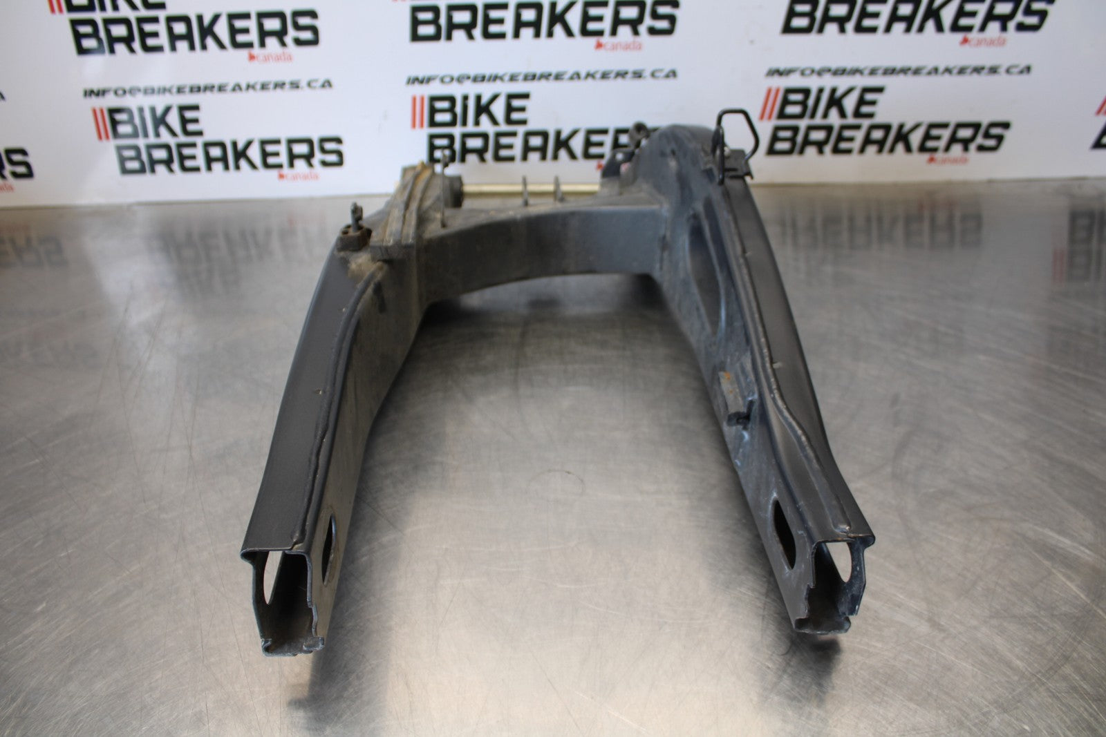 22-25 YAMAHA YZF R7 REAR SWINGARM BACK SUSPENSION SWING ARM BB176