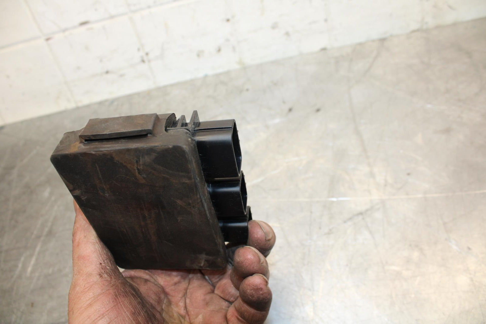 12-17 KAWASAKI NINJA 650 RELAY ASSEMBLY FUSE BOX 27002-0025 BB470