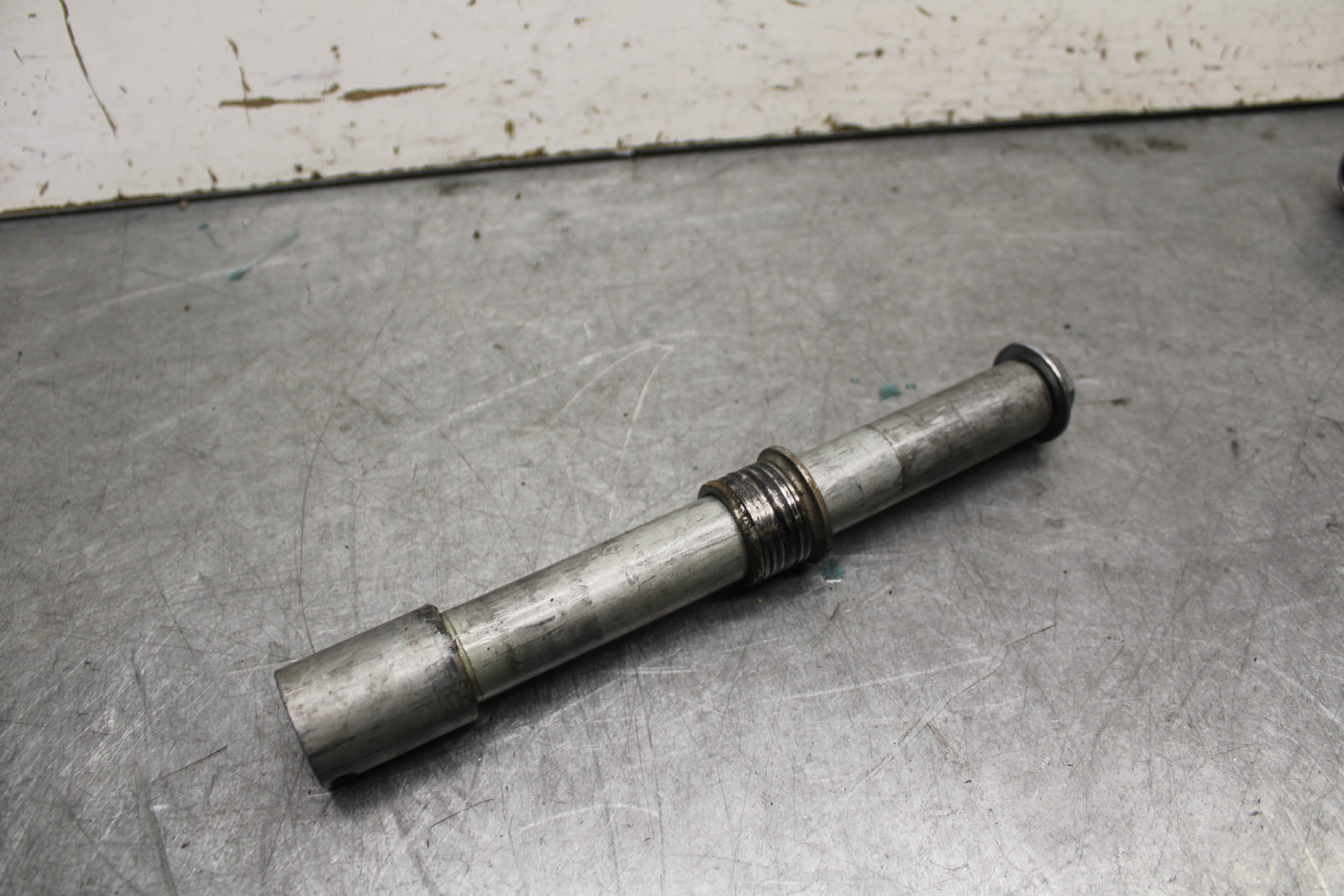17-21 HONDA CBR1000RR SP FRONT WHEEL RIM AXLE PIVOT BOLT BB681