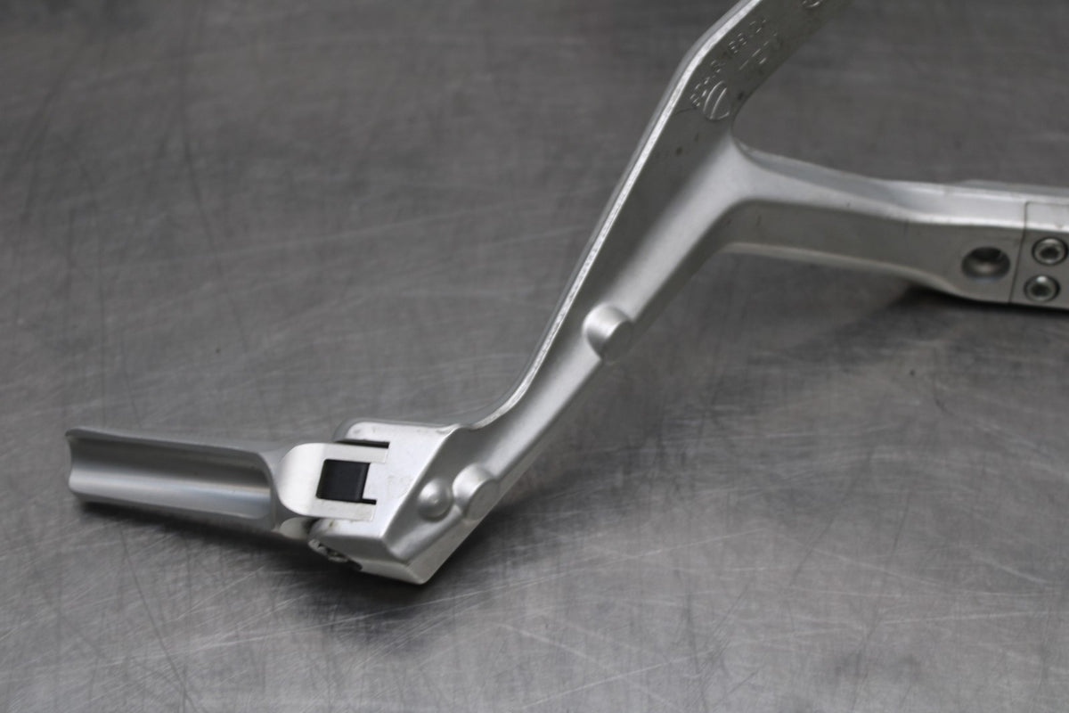 16 DUCATI 959 PANIGALE REAR BACK PASSENGER PEG SET PAIR BB912