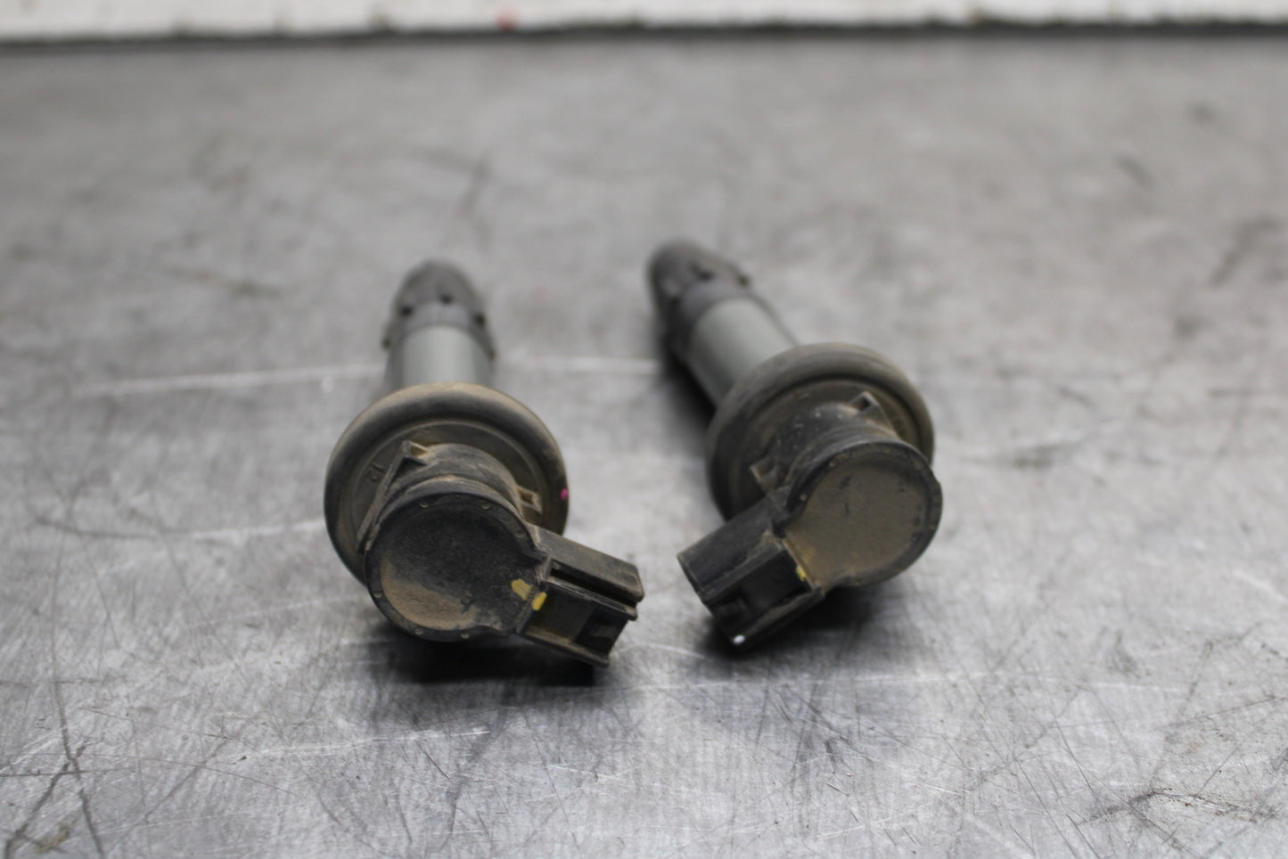 19-22 KAWASAKI Z400 IGNITION COILS COIL SPARK PLUG CAPS BB708