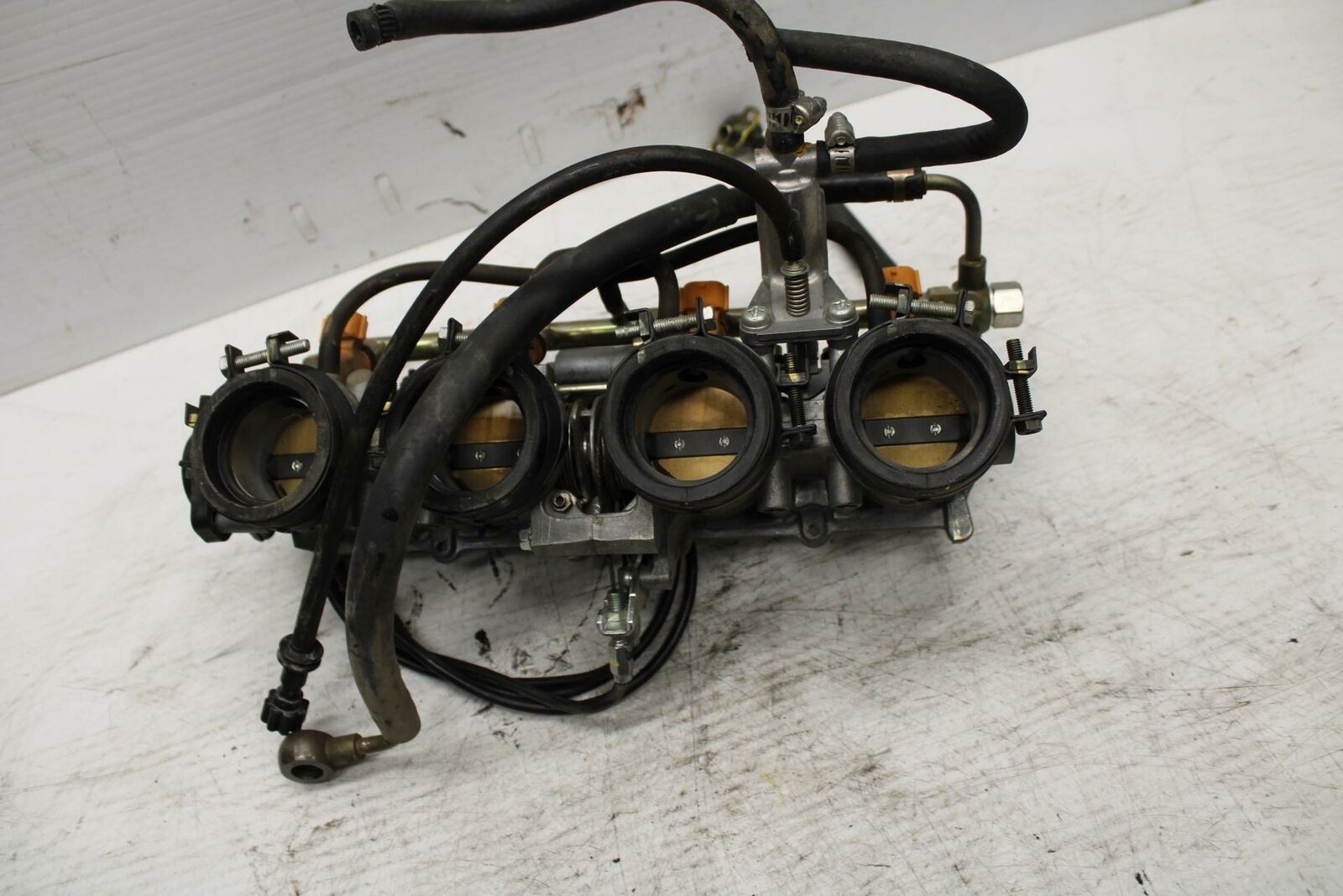 05-06 HONDA CBR600RR MAIN FUEL INJECTORS / THROTTLE BODIES BB307