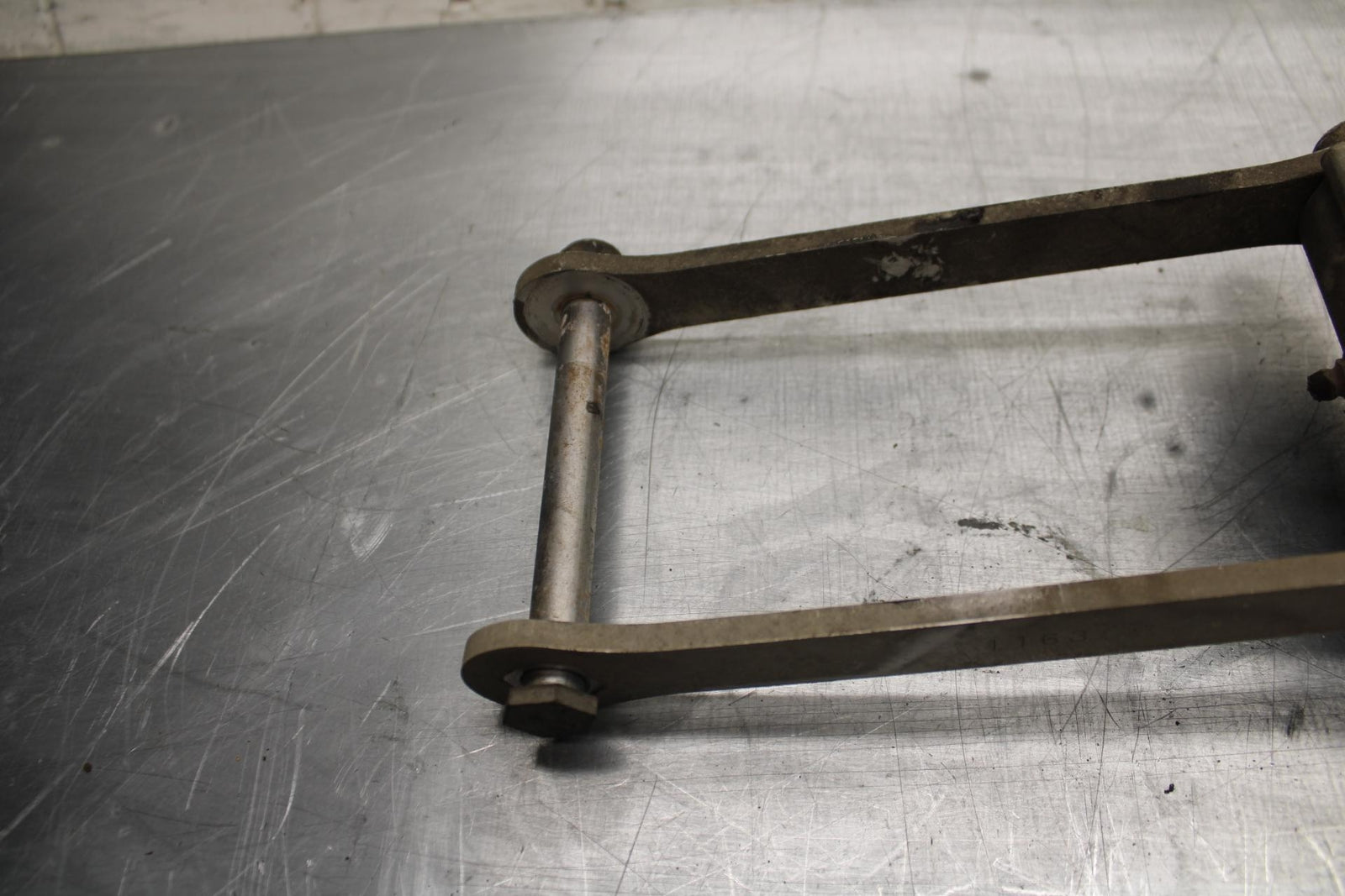 00-02 KAWASAKI NINJA ZX6R ZX600J DOGBONE SHOCK LINKAGE LINK 39007-1287 BB489