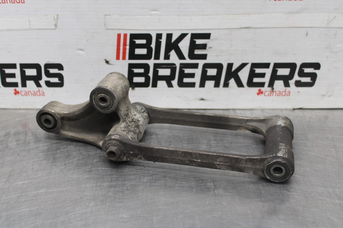 05-06 HONDA CBR600RR REAR DOGBONE SHOCK LINKAGE LINK BB945