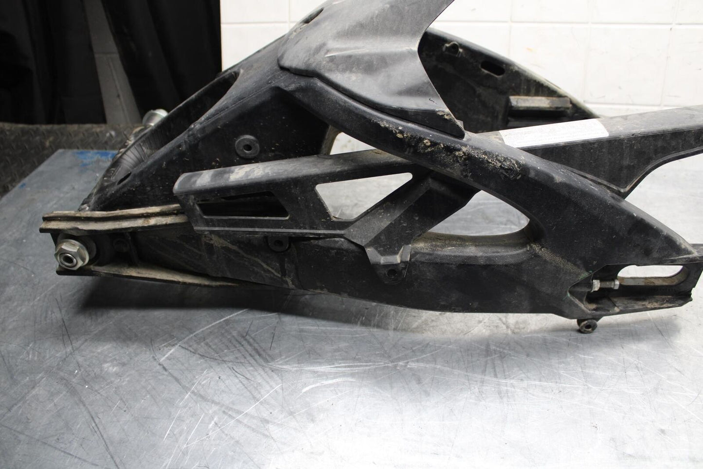 15-21 SUZUKI GSXR600 REAR SWINGARM BACK SUSPENSION SWING ARM BB463