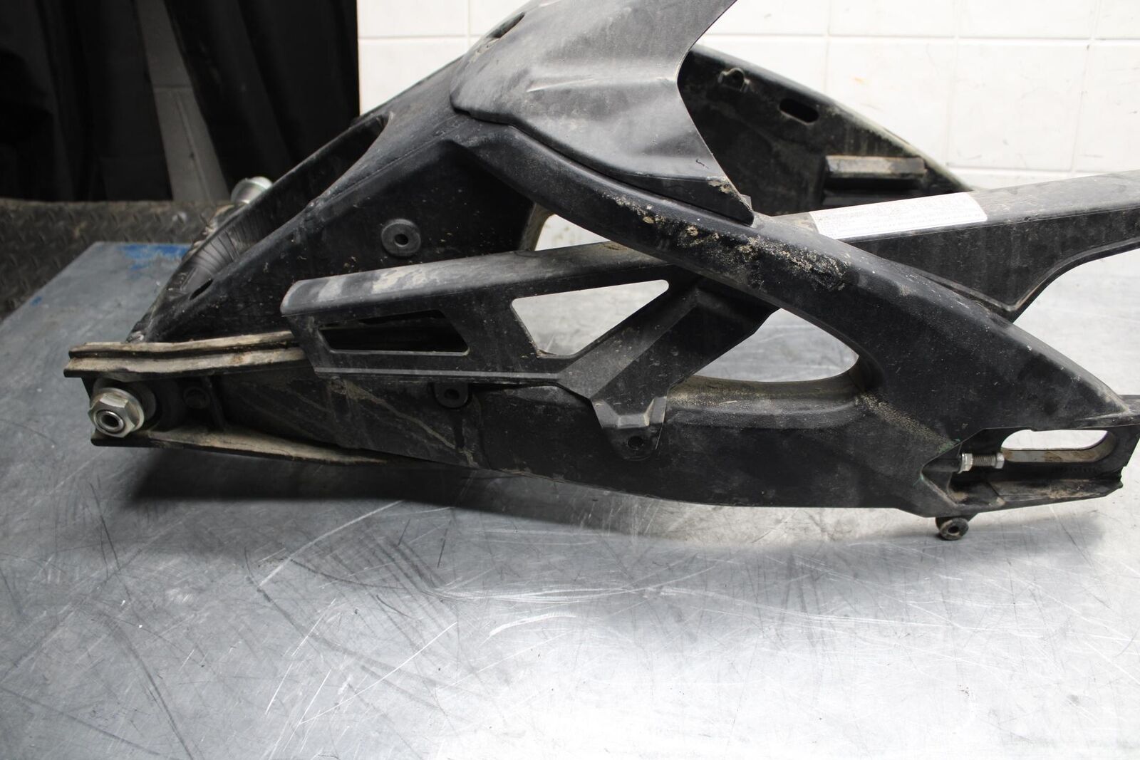 15-21 SUZUKI GSXR600 REAR SWINGARM BACK SUSPENSION SWING ARM BB463