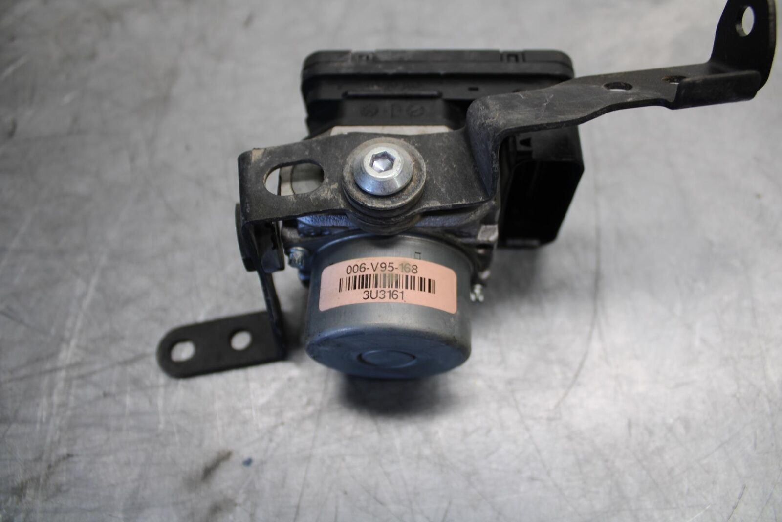18 KAWASAKI Z 400 ABS PUMP UNIT MODULE BB469