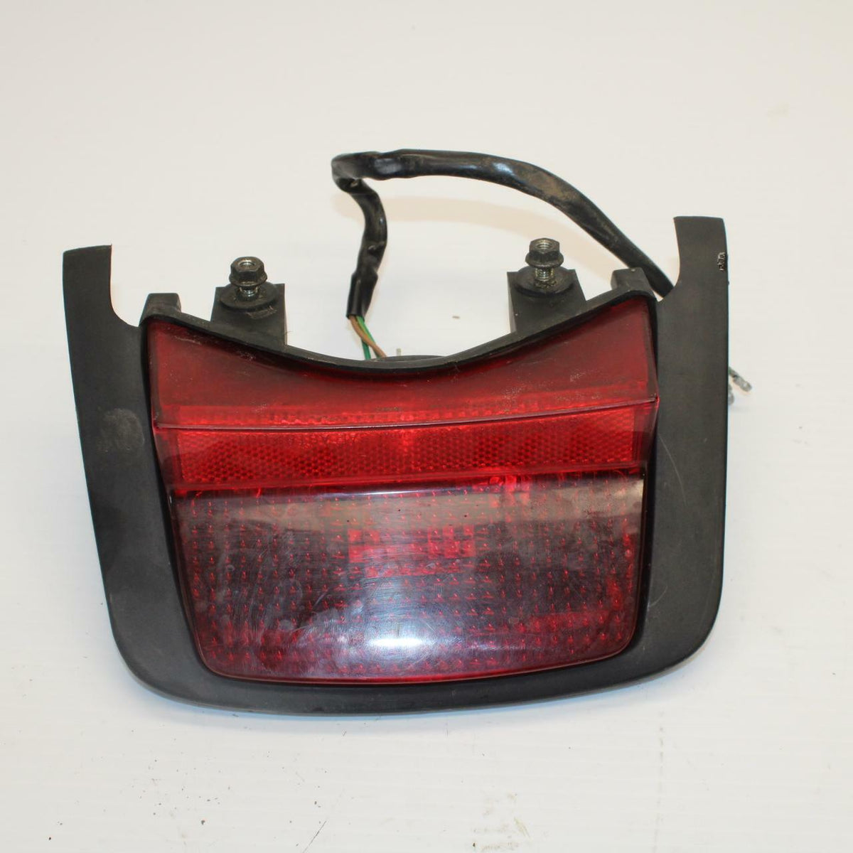 83-86 HONDA V65 MAGNA TAILLIGHT REAR TAIL BRAKE LIGHT BB236