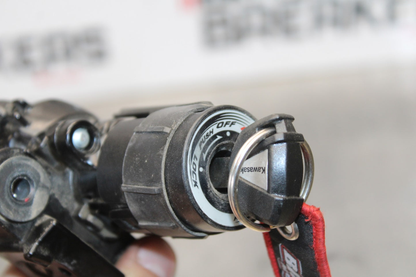 21-23 KAWASAKI NINJA ZX6R IGNITION LOCK KEY SET W/ GAS CAP AND SEAT LOCK BB179