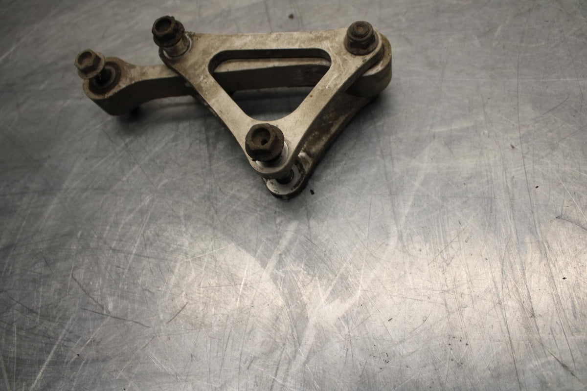03-04 YAMAHA YZF R6  REAR DOGBONE SHOCK LINKAGE LINK BB481