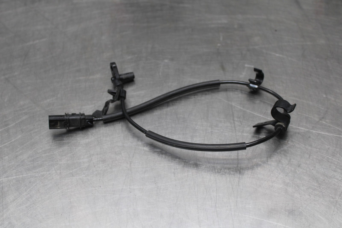 18-26 KAWASAKI Z400 FRONT ABS BRAKE SENSOR BB852