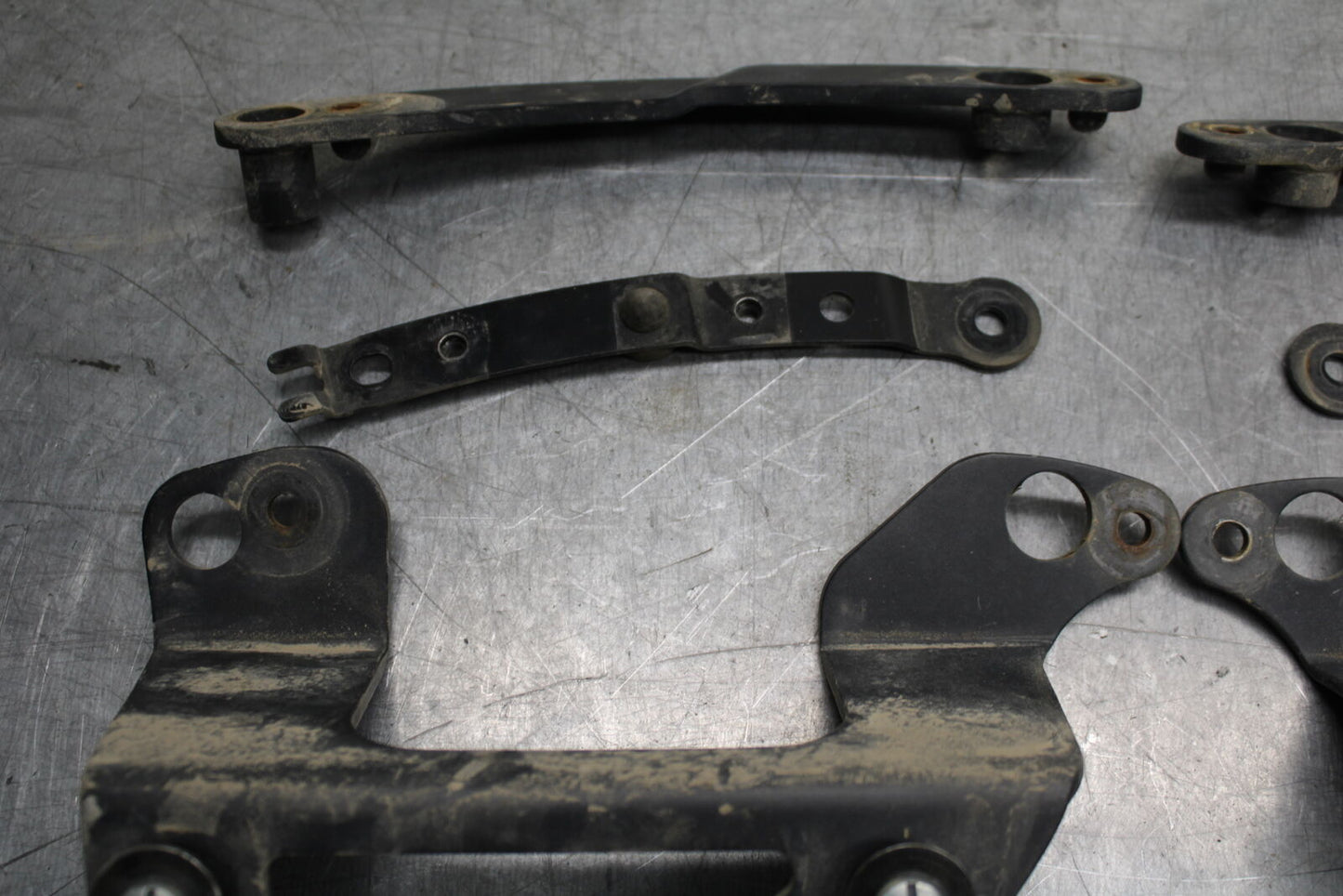 16-17 KAWASAKI VULCAN S 650 EN650 ABS SADDLEBAG MOUNTING BRACKET MOUNT  BB731