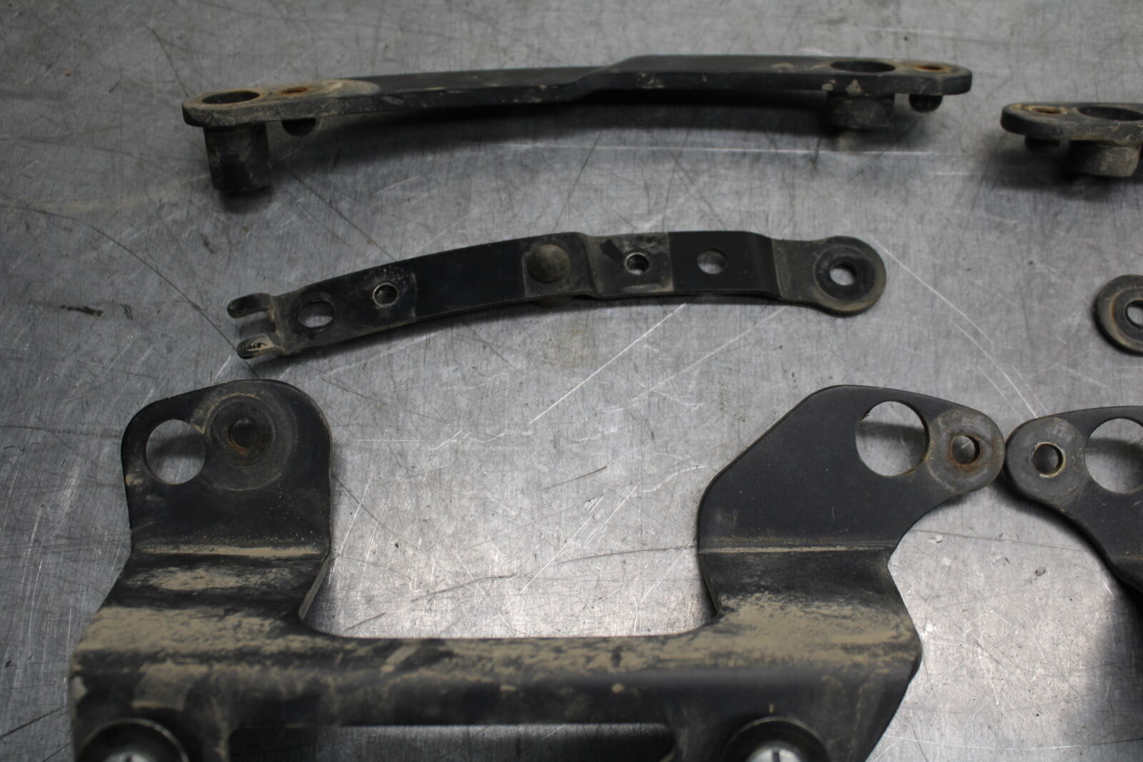 16-17 KAWASAKI VULCAN S 650 EN650 ABS SADDLEBAG MOUNTING BRACKET MOUNT  BB731