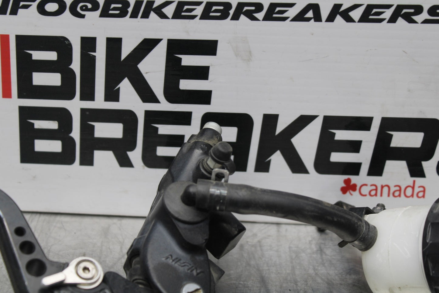 08 KAWASAKI NINJA ZX10R FRONT BRAKE MASTER CYLINDER w/ PAZZO LEVER BB201