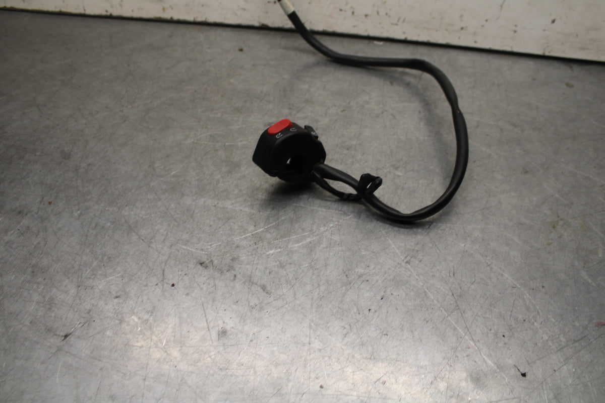 09-11 TRIUMPH DAYTONA 675 RIGHT CLIP ON HANDLE KILL OFF START SWITCH BB652